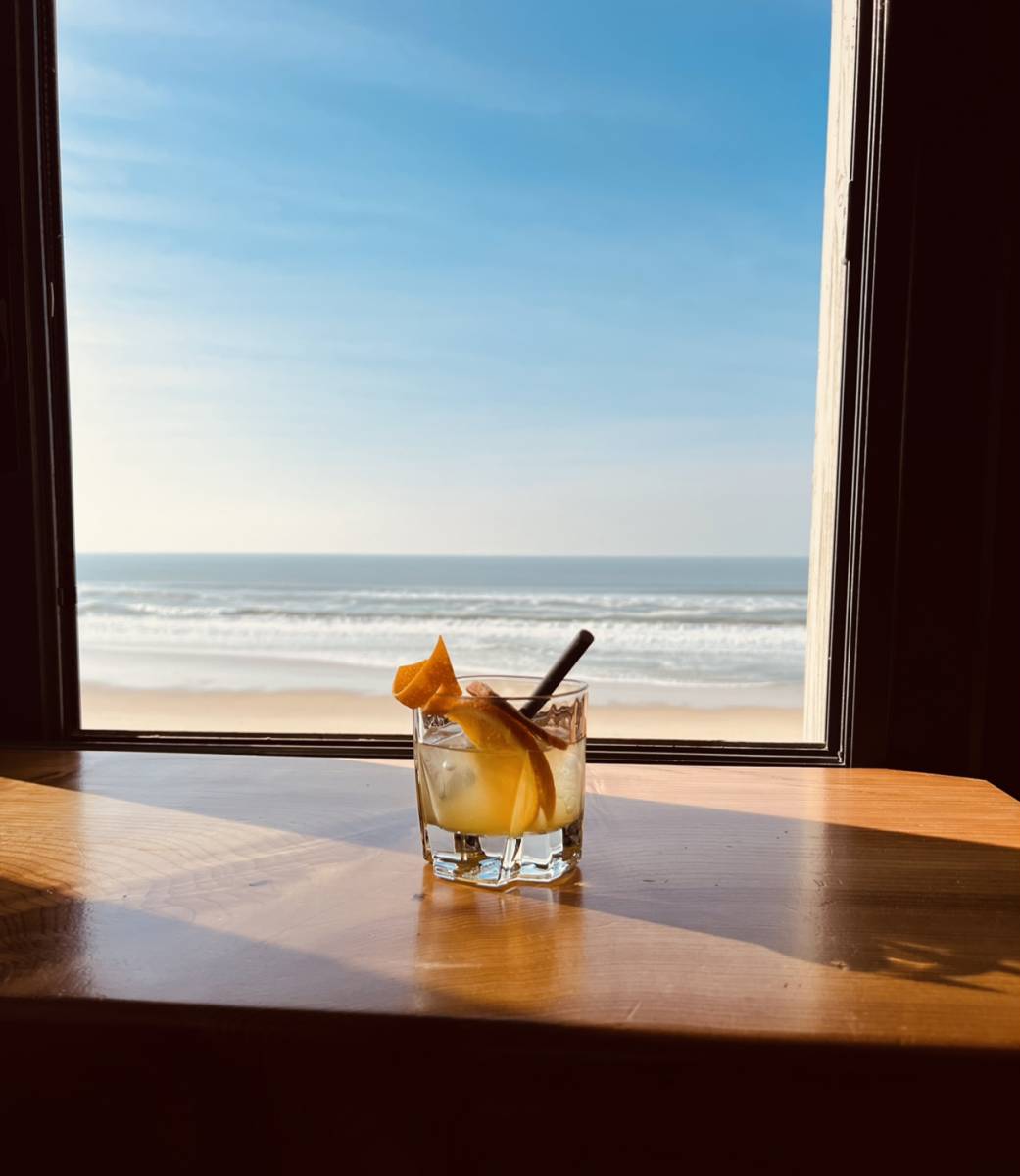 Cocktail à découvrir au Bar Panoramique avec vue sur l'océan
