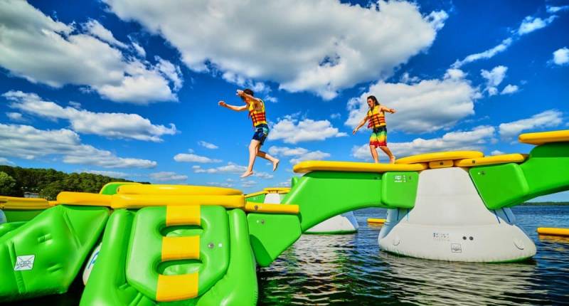 Splash Park Lacanau : fun aquatique & sensations sur le lac de Lacanau