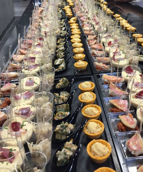 restaurant pour groupe de 400 personnes en cocktail dinatoire à Bordeaux proche de la cité du vin