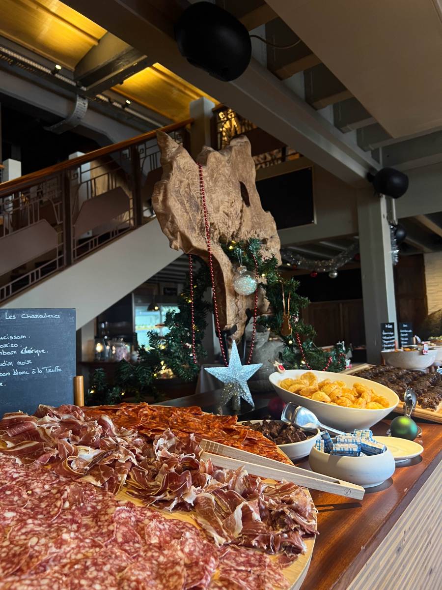 Brunch de Noël au Café Maritime : une fête gourmande le dimanche 21 décembre à Bordeaux